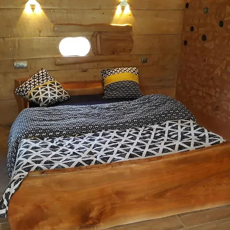Cabane De , Cabane Fario * Moon-sur-Elle